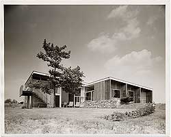 Kniffin House, south elevation, New Canaan, Conn. Ben Schnall, photographer, 1948.